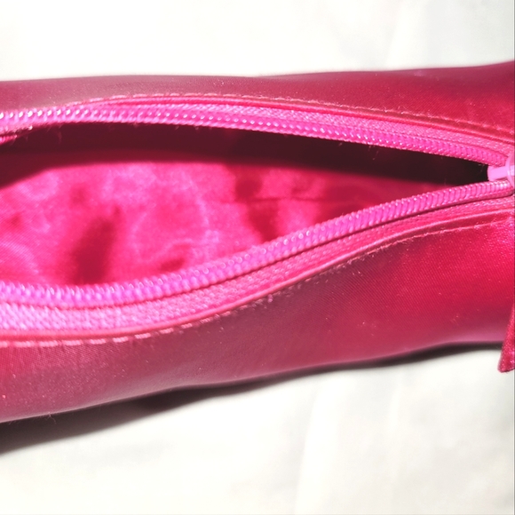 La Regale magenta cylinder evening bag - Picture 6 of 13